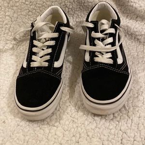 Little girl black/white lace up vans size 2.5
